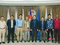 Ông Vath Chamroeun - Tổng thư ký Ủy ban Olympic Campuchia, ông Nguyễn Ngọc Anh - Vụ trưởng Vụ Thể dục thể thao quần chúng – Tổng cục Thể dục thể thao cùng đoàn công tác tại Phnom Penh.