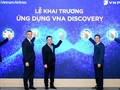 Lãnh đạo Vietnam Airlines và VNPT nhấn nút khai trương ứng dụng VNA Discovery.