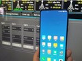 Xiaomi Mi Mix 3 là smartphone hỗ trợ 5G đáng chú ý nhất được công bố cho đến nay (Ảnh: The Verge)