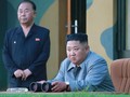 Chủ tịch Triều Tiên Kim Jong-un trong bức ảnh mà KCNA công bố hồi tuần trước (Ảnh: AFP)