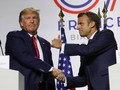 Tổng thống Trump bắt tay người đồng cấp Pháp Emmanuel Macron trong một cuộc họp báo chung tại thượng đỉnh G7 vừa qua (Ảnh: AFP)