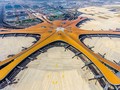 Sân bay Daxing được gọi là "Sao biển" vì thiết kế 5 cánh nối với sảnh chính của nó (Ảnh: CNN)