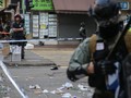 Tình trạng biểu tình ở Hong Kong diễn biến phức tạp ngay trong hôm đầu tuần (Ảnh: Guardian)