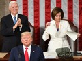 Hình ảnh Chủ tịch Hạ viện Nancy Pelosi xé toạc bản sao Thông điệp liên bang cho thấy thất bại cùng sự phẫn nộ của đảng Dân chủ (Ảnh: DailyBeast)