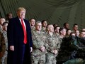 Tổng thống Trump trong chuyến thăm căn cứ không quân Bagram, Afghanistan ngày 28/11/2019 (Ảnh: RT)