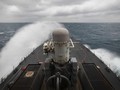 Tàu chiến USS McCain hướng đến eo biển Đài Loan hôm 30/12 (Ảnh: US Navy)