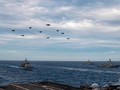 Hai nhóm tác chiến tàu sân bay USS Theodore Roosevelt và USS Nimitz của Mỹ được điều tới Biển Đông tập trận (Ảnh: CNN)