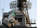 Một hệ thống vũ khí laser được lắp đặt thử nghiệm trên tàu USS Ponce của Mỹ (Ảnh: US Navy)