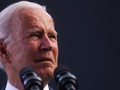 Tỷ lệ ủng hộ của ông Joe Biden liên tục suy giảm (Ảnh: Reuters)