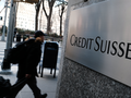 Credit Suisse đã bị đối thủ UBS mua lại sau khi gặp khủng hoảng (Ảnh: CNBC)