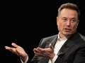 Elon Musk bị chê là hành xử "như trẻ con" trong buổi họp công bố kết quả kinh doanh quý 3 của Tesla (Ảnh: Fox Business)