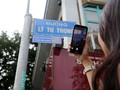 Người dân TP.HCM có thể tra cứu thông tin tên đường qua mã QR. Ảnh: vnexpress.
