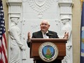 Bộ trưởng Nông nghiệp Mỹ Sonny Perdue tuyên bố kế hoạch tài trợ nông nghiệp 12 tỷ USD.