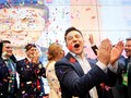 Diễn viên hài Volodymyr Zelensky tuyên bố chiến thắng trong cuộc bầu cử tổng thống ở Ukraina (Ảnh: Reuters).