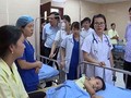 Học sinh nhập viện có triệu chứng đau bụng, nôn, sốt,...