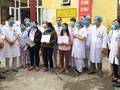 3 bệnh nhân mắc COVID-19 tại Bệnh viện Đa khoa tỉnh Hà Nam được công bố khỏi bệnh, trong đó có bệnh nhân 188. Ảnh: Phạm Hằng