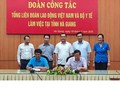Đoàn công tác của Tổng Liên đoàn Lao động Việt Nam và Bộ Y tế làm việc tại Hà Giang (Ảnh: Thảo Nguyên) 