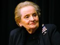 Bà Madeleine Albright.
