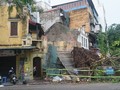 Sơ tán người ở chung cư xuống cấp, tăng thời gian đóng cửa sân bay Nội Bài để tránh bão