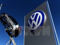 Logo hãng Volkswagen tại một chi nhánh ở Duesseldorf, miền tây nước Đức. (Ảnh: AFP/TTXVN)