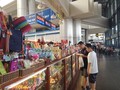 Dịch vụ, chất lượng hàng hoá tại sân bay thường bị chê là chưa tương xứng với giá cả.