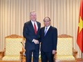 Thủ tướng Nguyễn Xuân Phúc tiếp đại sứ Mỹ tại Việt Nam Ted Osius đến chào từ biệt sáng 17/10. Ảnh: VGP