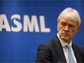 ASML không đồng tình trước các lệnh kiểm soát xuất khẩu của Mỹ (Ảnh: SCMP)
