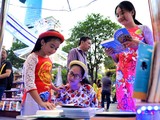 Lễ hội Đường sách Tết Canh Tý - bữa đại tiệc tinh thần ảnh 5 Muôn màu tri thức trên đường sách Tết Kỷ Hợi 2019