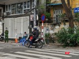 Bao nhiêu người đối mặt nguy cơ nhiễm COVID-19 vì tiếp xúc ca bệnh thứ 21 tại phòng gym? ảnh 6 Phố Trúc Bạch ngày đầu cách ly sau khi phát hiện ca mắc SARS-CoV-2 thứ 17