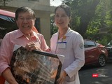 Chống COVID-19, Sở Y tế TP.HCM dừng tổ chức kỷ niệm Ngày Thầy thuốc Việt Nam ảnh 5 Nam Việt kiều Mỹ hân hoan trong ngày xuất viện