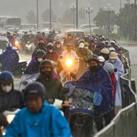 Ngập lụt Thủ đô và khoảng trống trách nhiệm