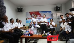 Chiều 19/11, cuộc hội ngộ bất ngờ, đầy ý nghĩa của những người cựu binh Gạc Ma được diễn ra ngay tại khu điều trị của cựu binh Dương Văn Dũng 