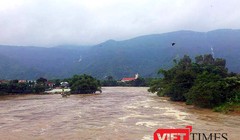 Lũ khẩn cấp trên các sông ở miền Trung, hàng ngàn hộ dân đã phải sơ tán khẩn