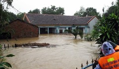 Trước diễn biến thất thường, các tỉnh miền Trung đang đối mặt với nguy cơ lũ chồng lũ (ảnh Tiến Sỹ)