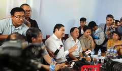 Ông Huỳnh Đức Thơ, Chủ tịch UBND TP Đà Nẵng chỉ đạo các cơ quan liên quan đình chỉ, xử phạt sai phạm theo đúng quy định. Đồng thời xem xét để chủ đầu tư bổ sung đầy đủ giấy tờ rồi có thể cho phép để chủ đầu tư tiếp tục thi công