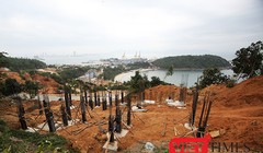 Ngày 3/4, Văn phòng Chính phủ vừa có công văn hỏa tốc yêu cầu UBND TP, Bộ VH-TT và DL báo báo liên quan đến ý kiến của Hiệp hội Du lịch TP Đà Nẵng đối với Khu du lịch sinh thái Biển Tiên Sa ở bán đảo Sơn Trà (Đà Nẵng).