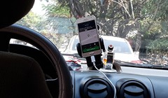 Đại diện ủy quyền GrabTaxi tại Việt Nam vừa có văn bản kiến nghị gửi Thủ tướng Chính phủ Nguyễn Xuân Phúc chỉ đạo UBND TP.Đà Nẵng tiếp tục cho phép Grab Việt Nam triển khai dịch vụ tại Đà Nẵng.