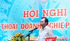 Bí thư Thành ủy, Chủ tịch HĐND TP Đà Nẵng Nguyễn Xuân Anh phát biểu tại buổi Đối thoại với doanh nghiệp năm 2017