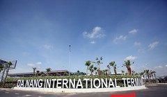 Nhà ga quốc tế T2-Sân bay Đà Nẵng được khởi công từ 15/11/2015, với trị giá 3.500 tỷ đồng đã đi vào vận hành sau gần 17 tháng thi công và dự kiên chính thức khánh thành vào ngày 19/5 tới.