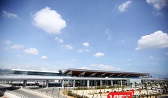 Chiều 19/5, Nhà ga quốc tế T2-Sân bay Đà Nẵng chính thức khánh thành và đưa vào khai thác sau thời gian vận hành thử nghiệm.