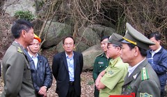 Một gia đình một kiểm lâm viên công tác tại Hạt Kiểm lâm liên quận Sơn Trà-Ngũ Hành Sơn (Đà Nẵng) bị 2 đối tượng uy hiếp, đe dọa tại nhà.