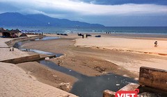 Tình trạng nước thải ô nhiễm tấn công bãi biển du lịch Đà Nẵng thường xuyên xảy ra