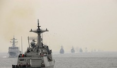 Dự kiến đội tàu Hải quân Hàn Quốc gồm chiến hạm tên lửa ROKS Kang Gam Chan (DDH-979) và tàu hậu cần ROKS HWACHEON (AOE-59) sẽ đến thăm hữu nghị Đà Nẵng từ ngày 18/9 tới. (Ảnh Korea Navy)