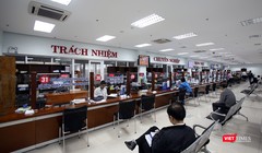 Để sử dụng ứng dụng, các cơ quan, đơn vị, công dân, tổ chức có thể gọi điện hoặc nhắn tin đến Trung tâm Thông tin dịch vụ công để hẹn giờ thực hiện thủ tục hành chính tại cơ quan công quyền. Ảnh minh hoạ: Hồ Xuân Mai.