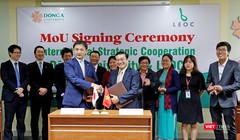 Ngày 20/1, Đại học Đông Á và Tập đoàn LEOC (Nhật Bản) đã ký kết biên bản hợp tác chiến lược về đào tạo, nâng cao trình độ Nhật ngữ, kỹ năng nghiệp vụ và tuyển dụng sinh viên Đại học Đông Á làm việc tại Nhật Bản.