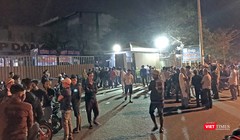 Bức xúc vì tình trạng ô nhiễm, người dân địa phương đã liên tiếp thực hiện nhiều cuộc bao vây Nhà máy thép để phản đối