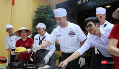 Mặc dù là lần đầu tiên được trải nghiệm và thưởng thức các món ăn này nhưng hầu hết các thủy thủ đều tỏ ra hứng thú và thích thú với cách chế biến cũng như khẩu vị của các món ăn.