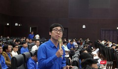Thanh niên Đà Nẵng đặt câu hỏi dành cho lãnh đạo TP tại buổi Đối thoại tháng 3 vừa diễn ra sáng 26/3