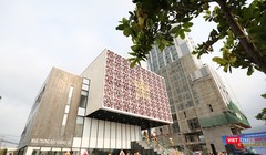 Sáng 28/3, UBND TP Đà Nẵng, UBND huyện Hoàng Sa (Đà Nẵng) chính thức khánh thành công trình Nhà trưng bày Hoàng Sa tại khu vực ngã ba đường Hoàng Sa và Phan Bá Phiến (quận Sơn Trà).