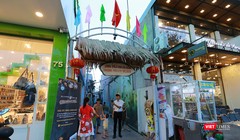  Sau 3 tháng hoàn thiện, chiều 28/4, Ban tổ chức Dự án “Làng bích họa” tại hẻm số 75 Nguyễn Văn Linh (quận Hải Châu, TP Đà Nẵng) đã chính thức khánh thành.